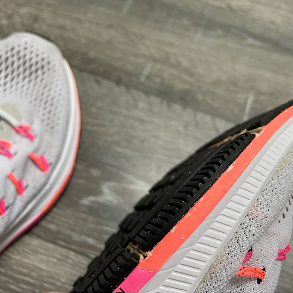 Nike Air Zoom Pegasus 33 Womens Size 10 Gray Pink Running Shoes Sneakers - Picture 9 of 13